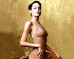 Angelina Jolie-y2jlvkdint.jpg