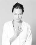 Angelina Jolie-w2jlvmsv5b.jpg